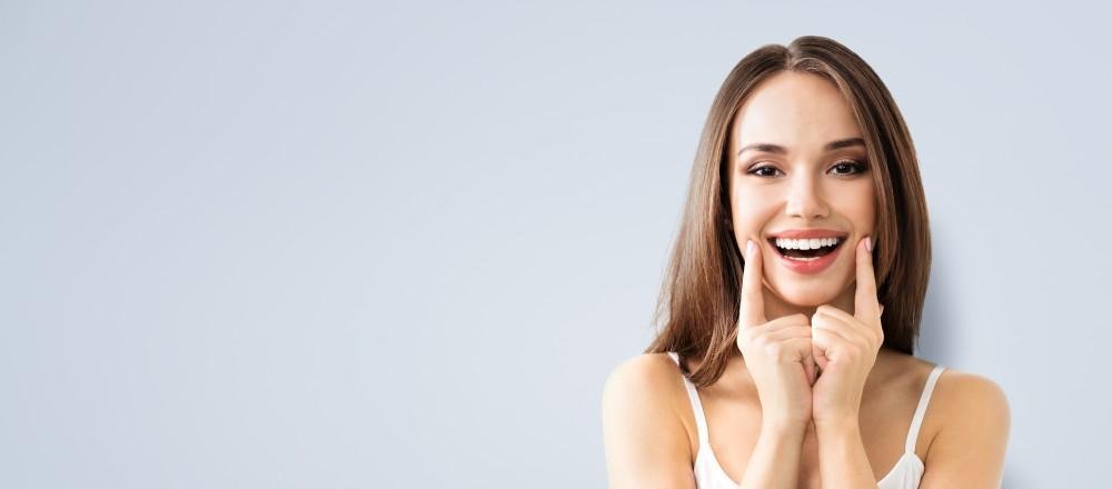 Teeth whitening or veneers comparison - Bayside Dental Arts